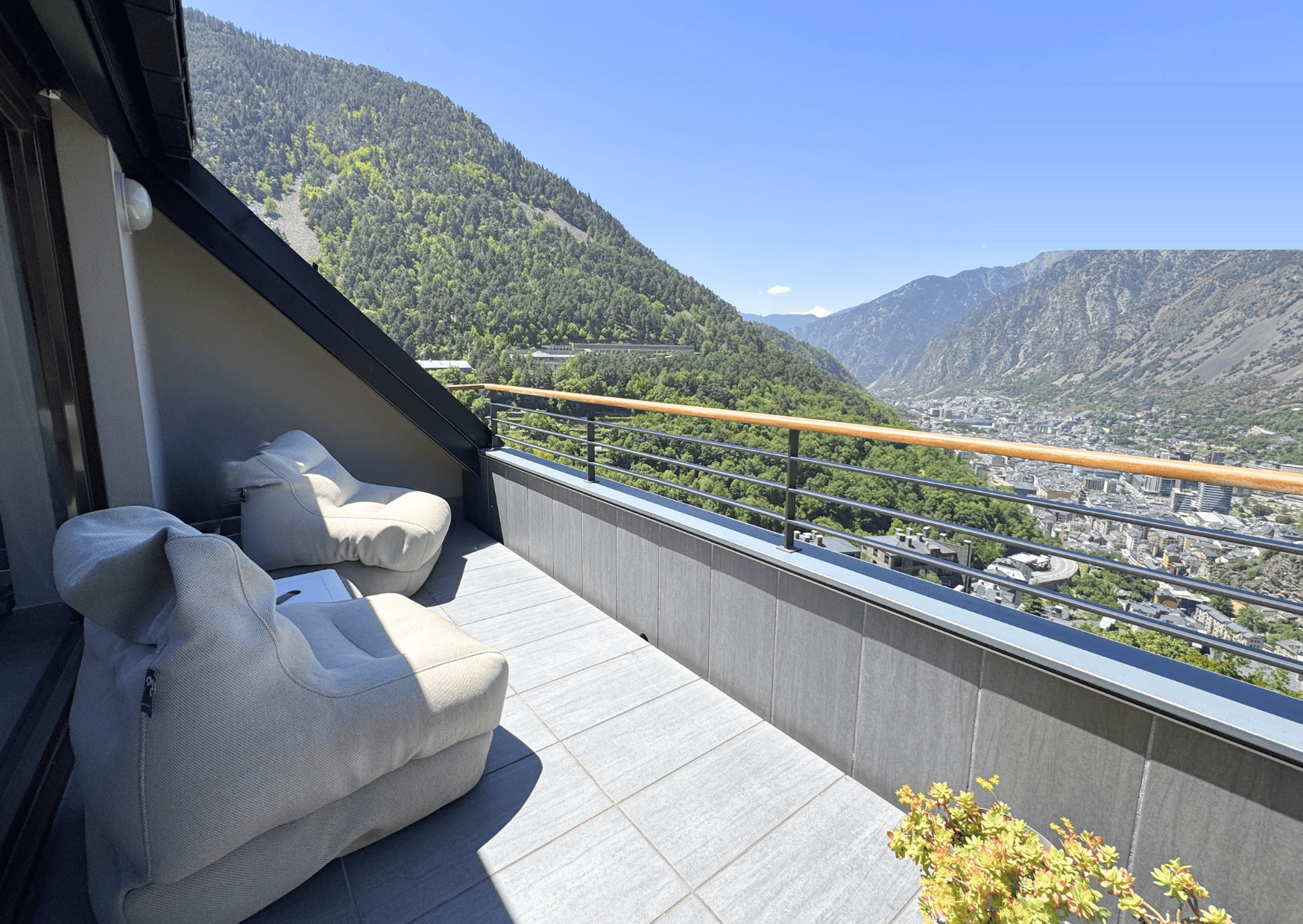 Terraza · vistas a Andorra