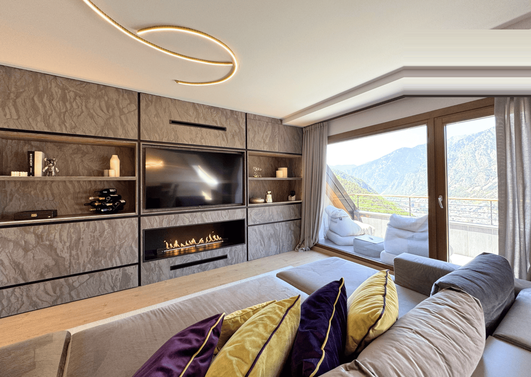 Salón con chimenea